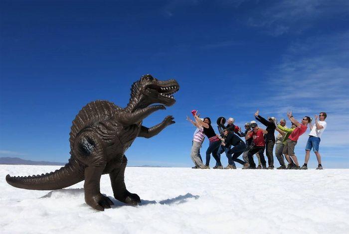 Ein T-Rex jagt uns auf dem Sal